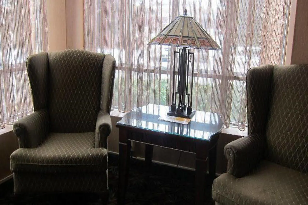 Four Points By Sheraton Toronto Airport East Hotel
